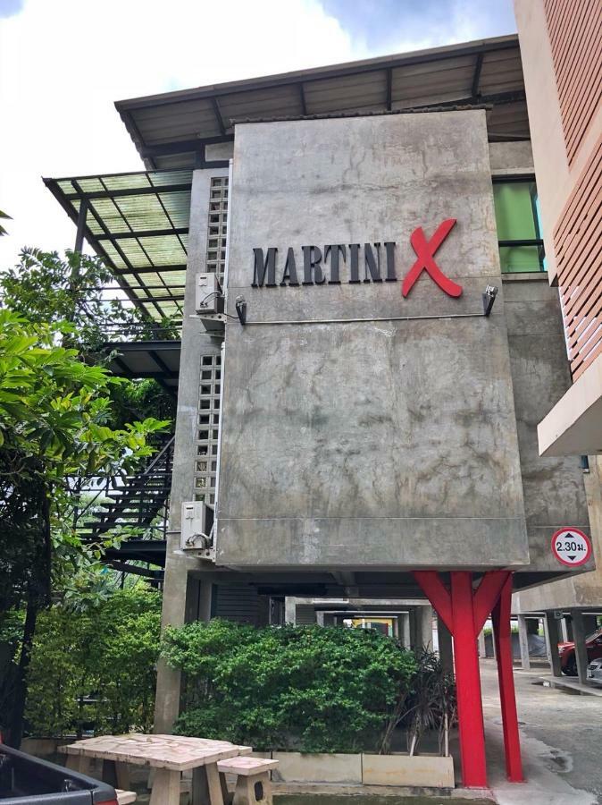 Matini Ratchada 32 Hotel Bangkok Exterior foto